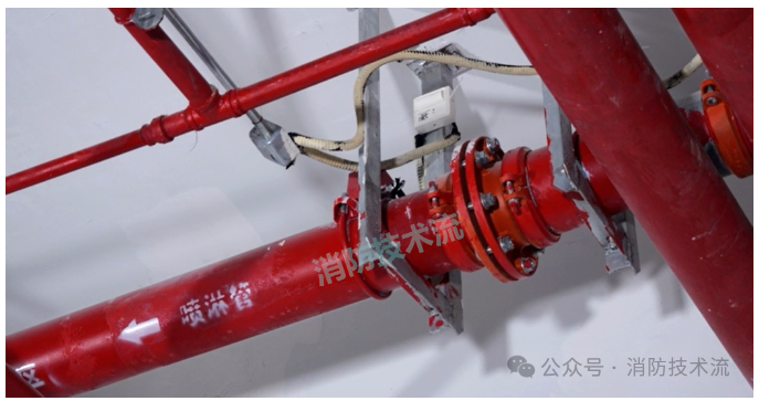 無消防主機但有自動噴水滅火系統的水流指示器信號反饋去哪里？